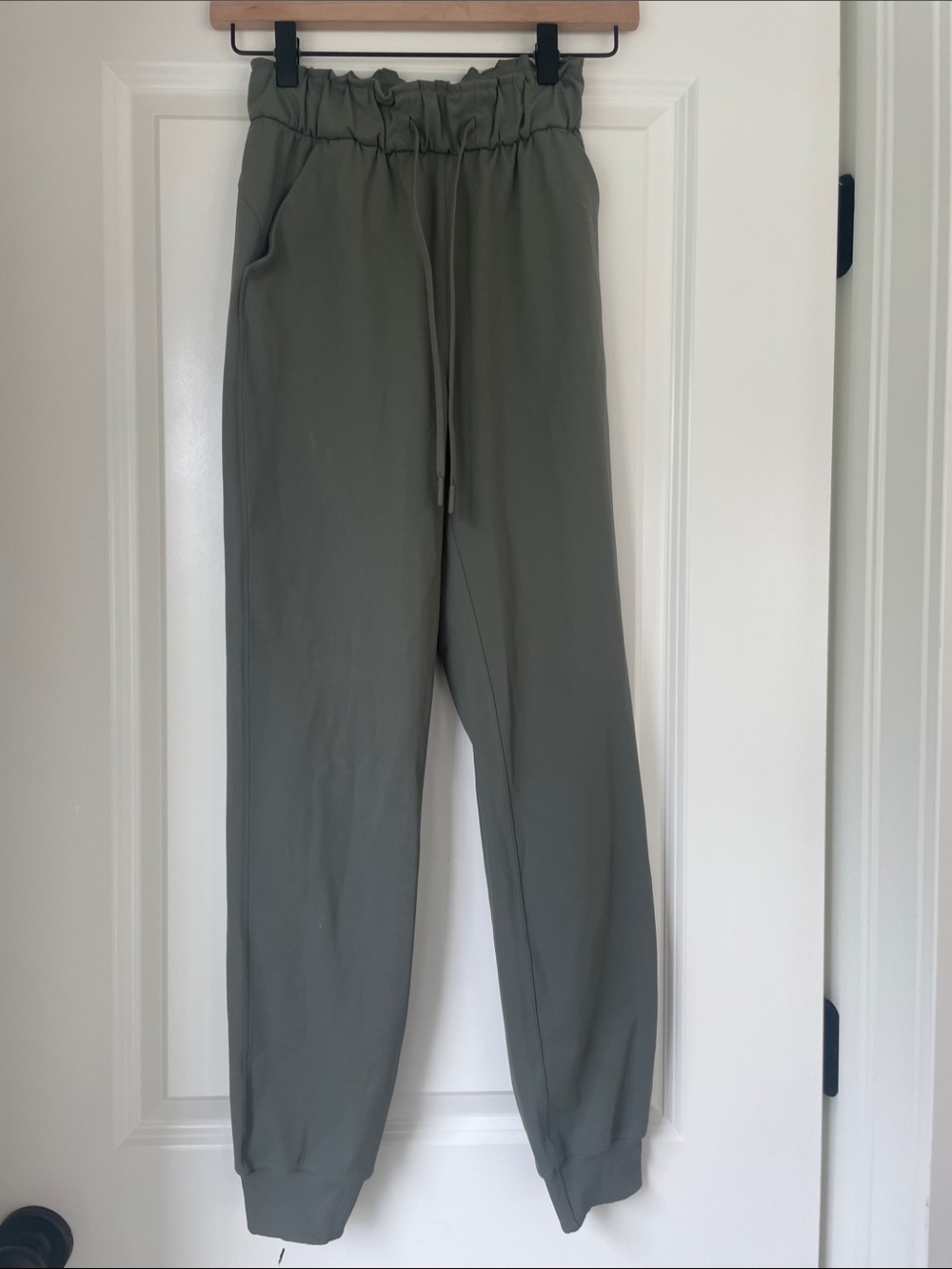 lululemon athletica Olive Green Drawstring Jogger Pants